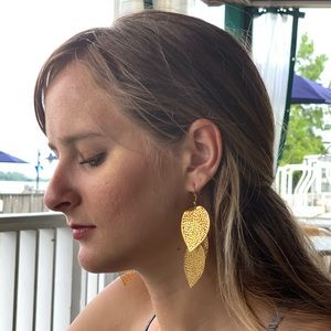 Gold tone 3 tiered Leaf pierced earrings